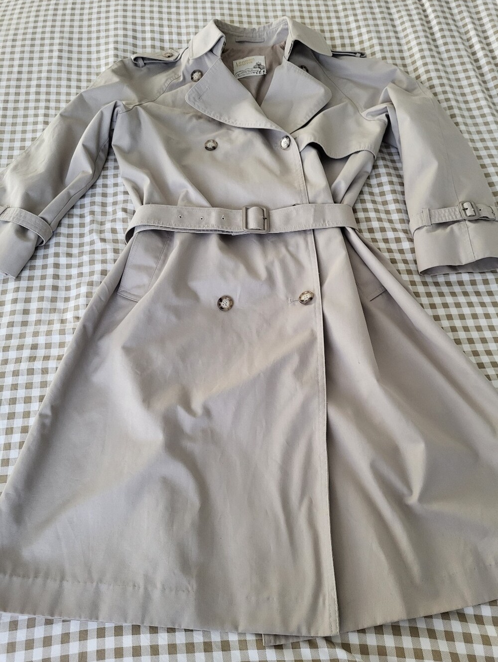 London Towne Classic Double-Breasted Trench Coat in Tan, Size 10P